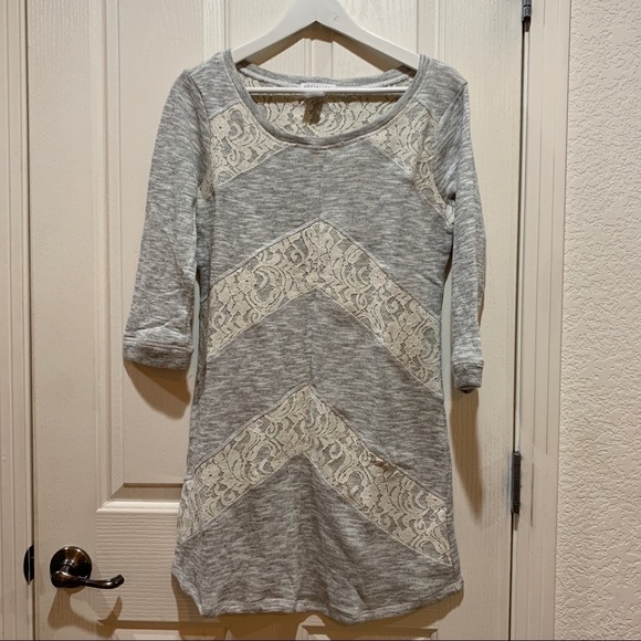 DRESS Sweatshirt Lace Heathered Gray Like New Md - Picture 8 of 9
